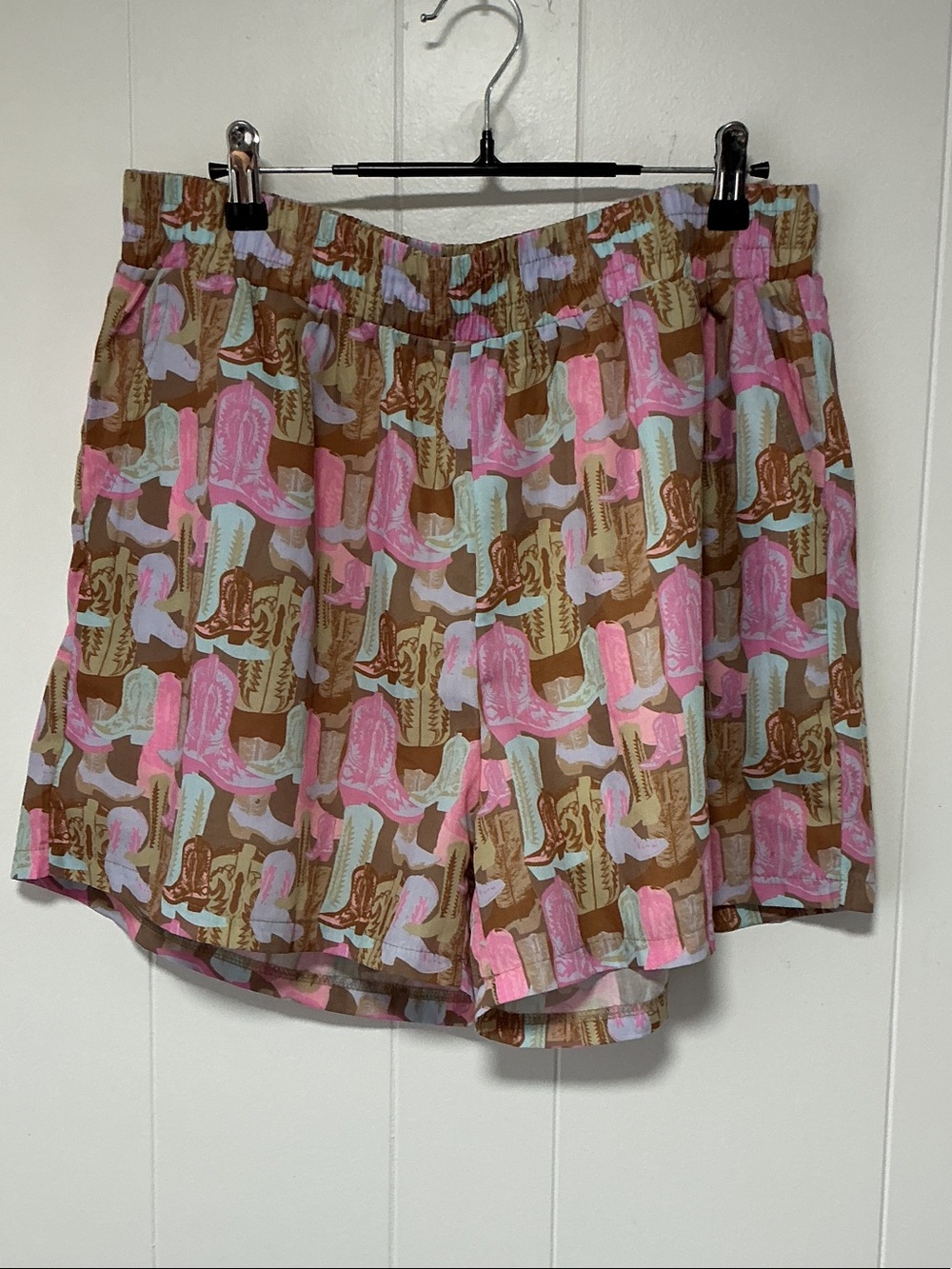 Two-2- fly, Casual Elastic-Waist in Pink & Brown Cowboy Boot Print